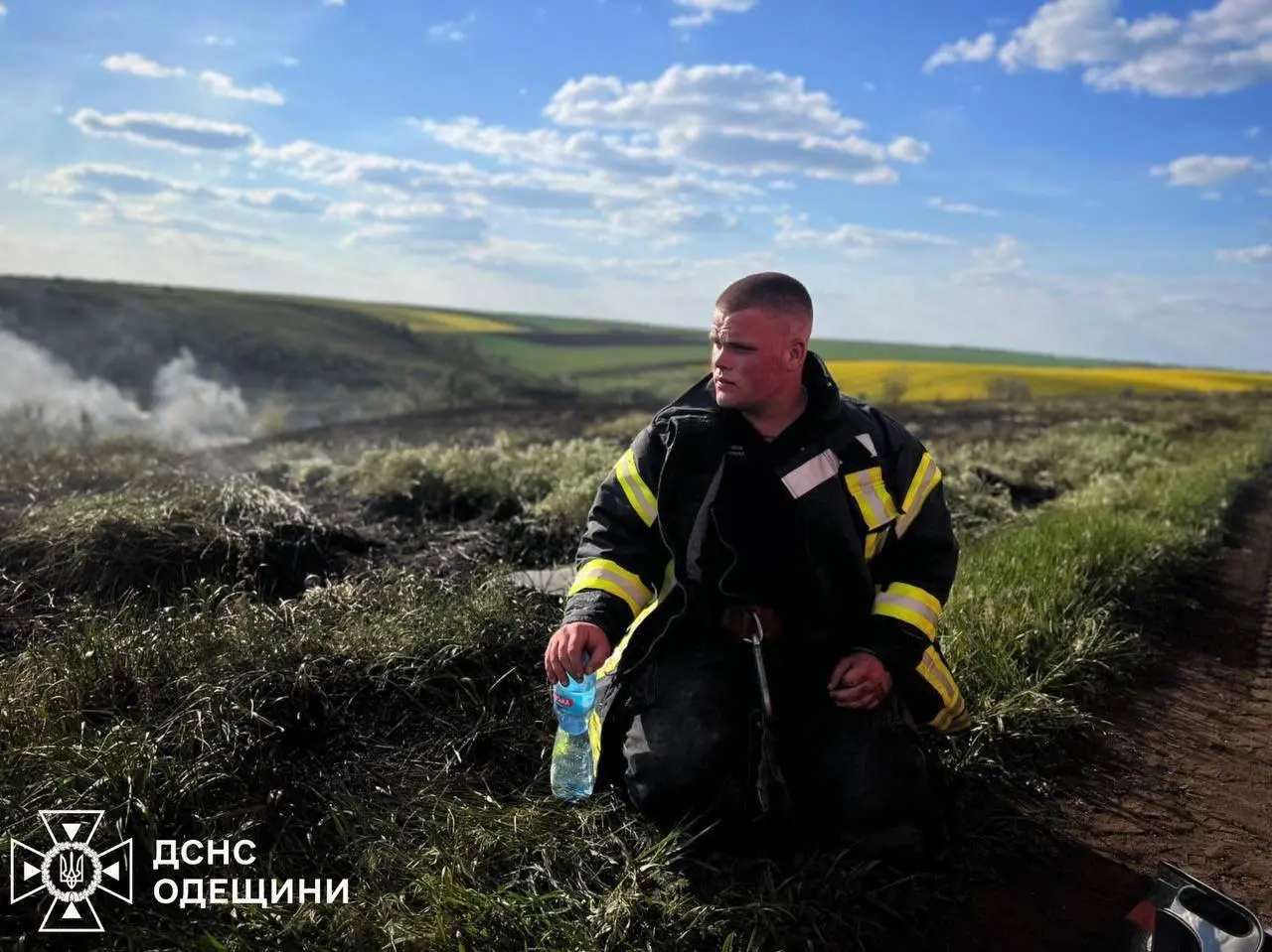 Двоє людей постраждали під час самостійного гасіння пожеж на відкритих територіях на Одещині