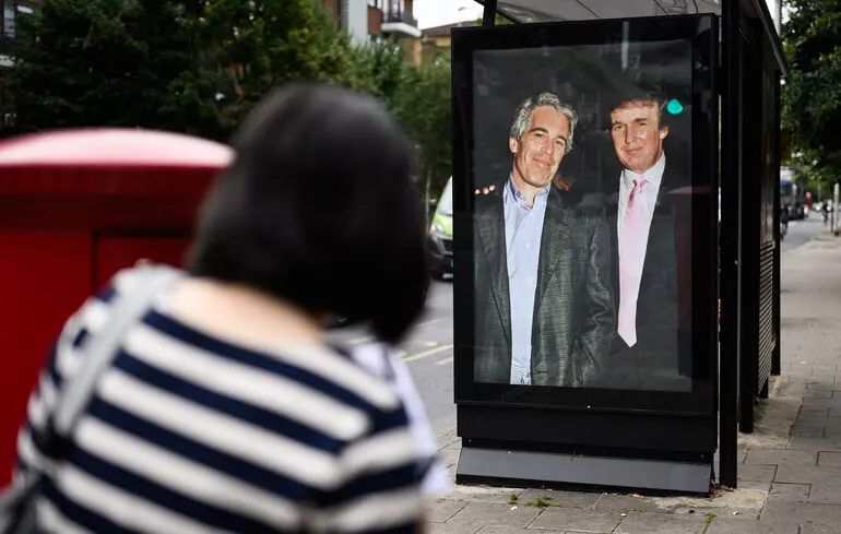WSJ повідомила про лист Трампа скандальному фінансисту Епштейну: президент США погрожує виданню судом 