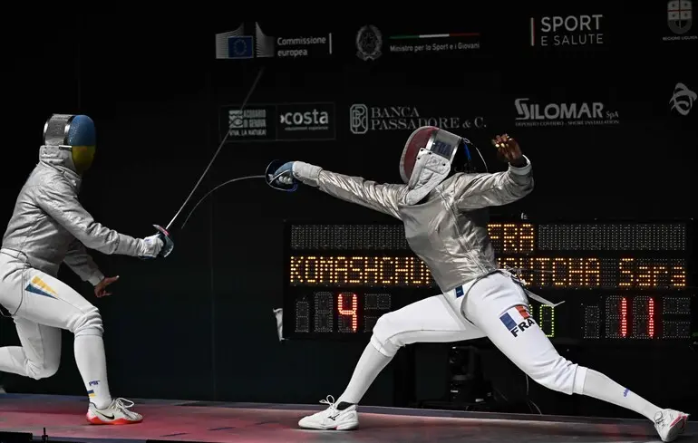 Жіноча збірна України завоювала історичне золото чемпіонату Європи з фехтування