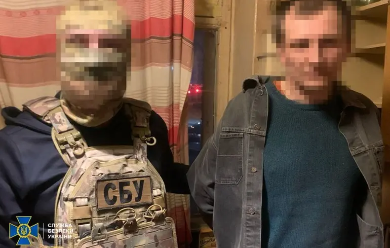 Хотіли підірвати бійців «Азову»: СБУ затримала двох агентів ФСБ, яким тепер загрожує довічне 