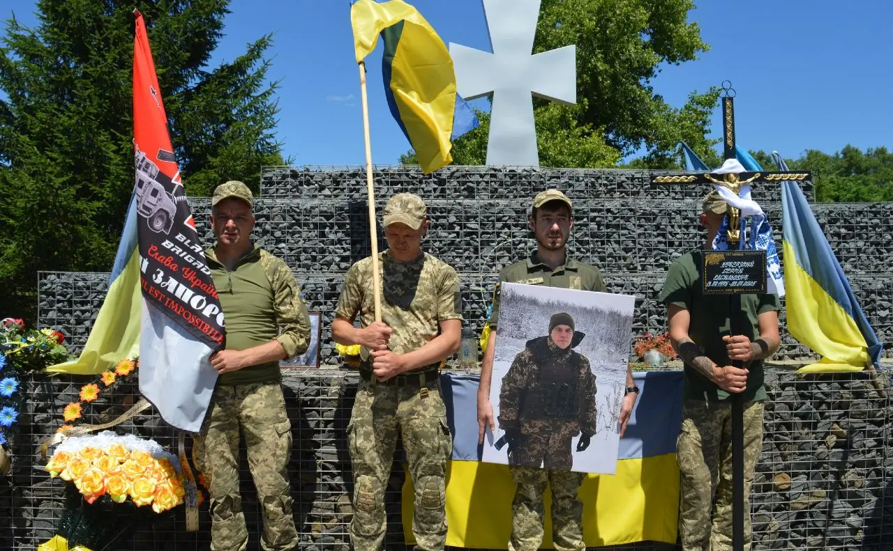 У Березані попрощались зі старшим солдатом Сергієм Кучерявим