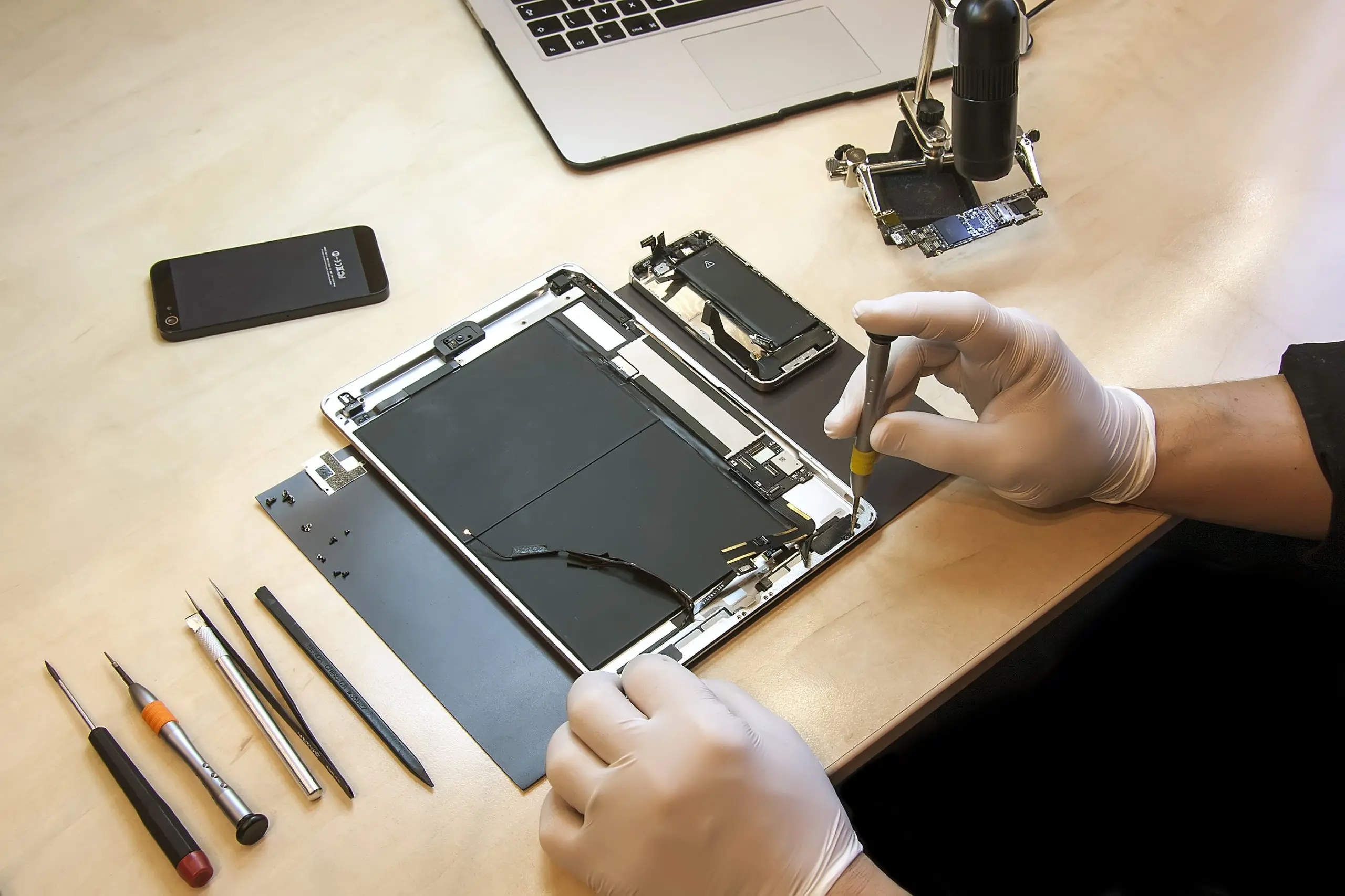 Apple звинуватили у завищенні цін на самостійний ремонт iPad, щоб стимулювати купівлю нових пристроїв
