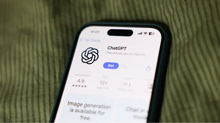 Elon Musk Accuses Apple of Anti-Competitive Practices Favoring ChatGPT