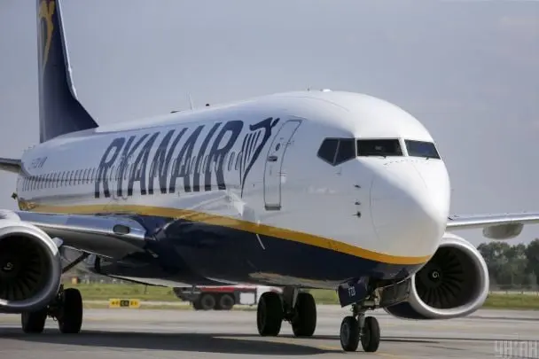 Літак Ryanair потрапив у турбулентність над Німеччиною — 9 постраждалих через шторм