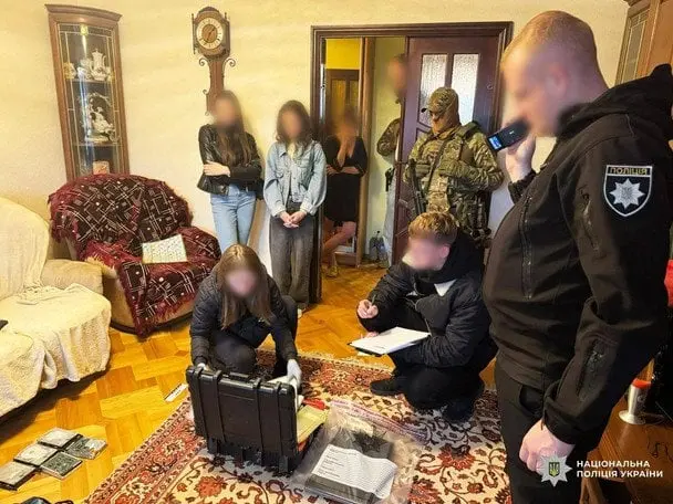 На Вінниччині шахрай викрав майже мільйон гривень у матері загиблого воїна (фото)