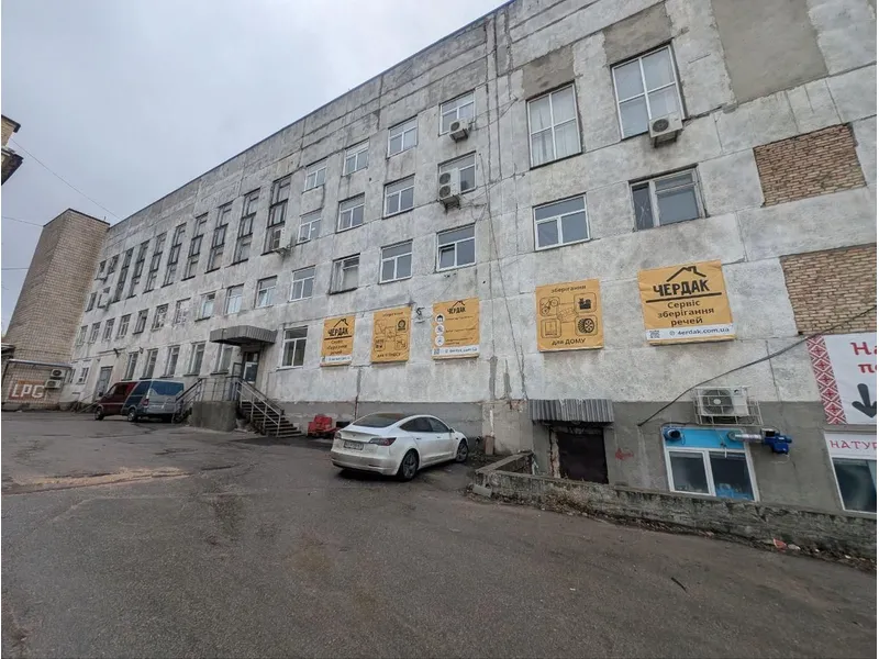 У столиці знову виставили на приватизацію Київський автомобільний ремонтний завод за понад 44 млн гривень (фото)