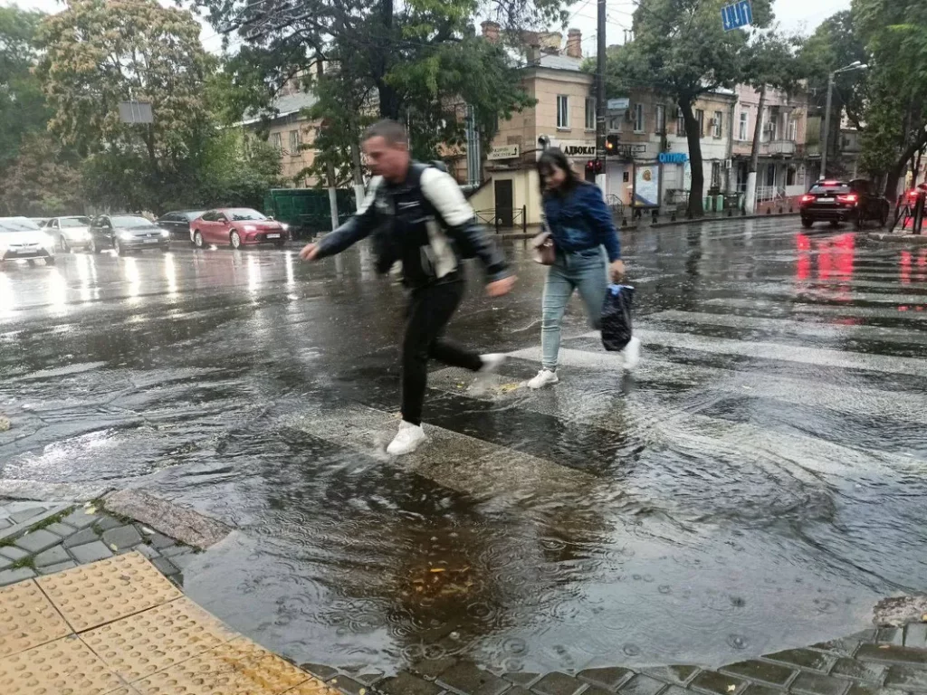 Загибель людей через зливу в Одесі: стали відомі подробиці трагедії