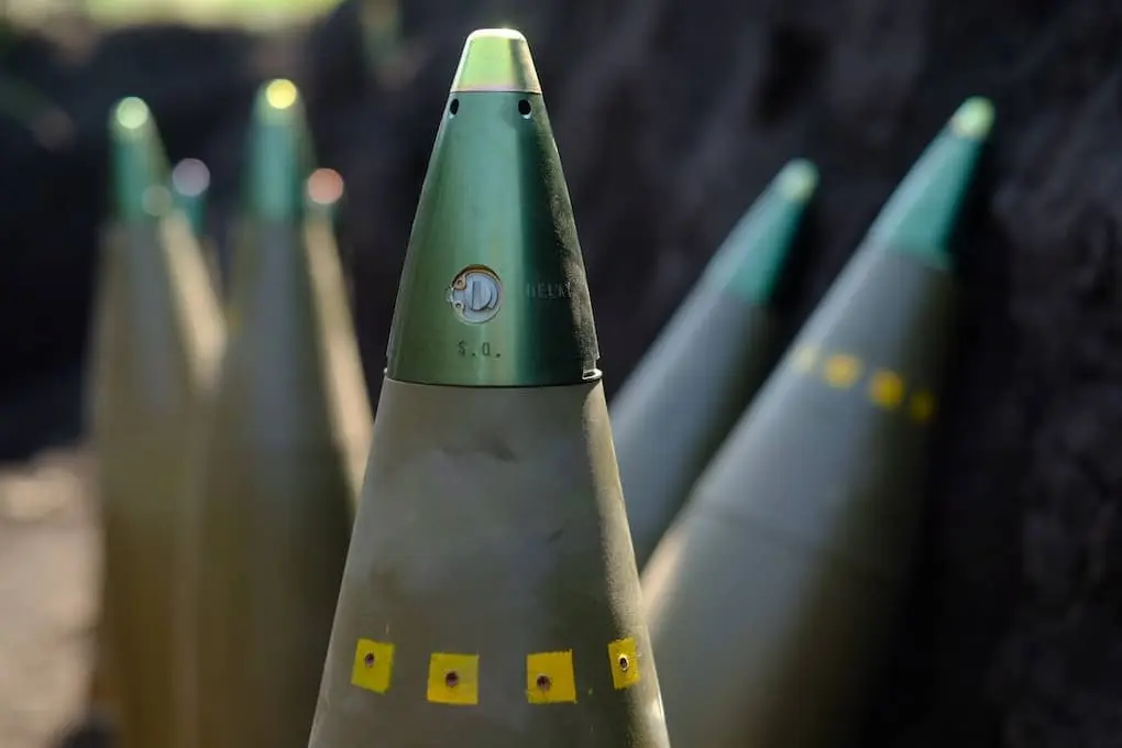 Війна, день 1225: США зупинили постачання деяких видів зброї Україні