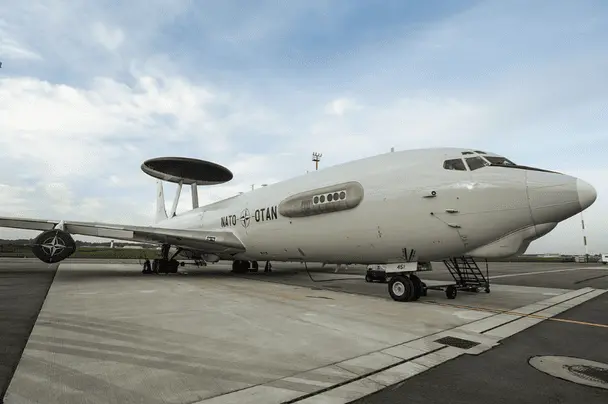 У Литві вперше розміщено літаки-розвідники AWACS — НАТО посилює повітряний контроль