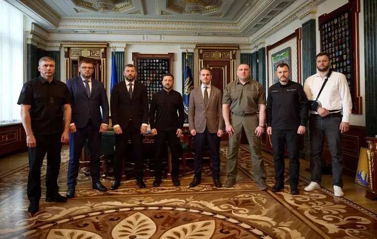 "Чуємо, що каже суспільство": Зеленський зустрівся з керівниками НАБУ, САП, МВС, ОГП та СБУ