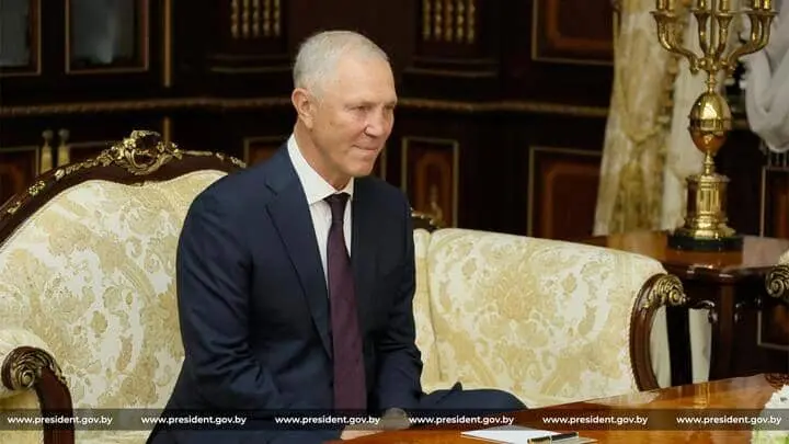 МЗС сказало Лукашенку, де він опиниться після зустрічі з колаборантом Сальдо