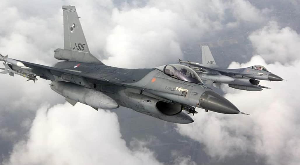 Нідерланди у понеділок завершать передачу 24 винищувачів F-16 Україні