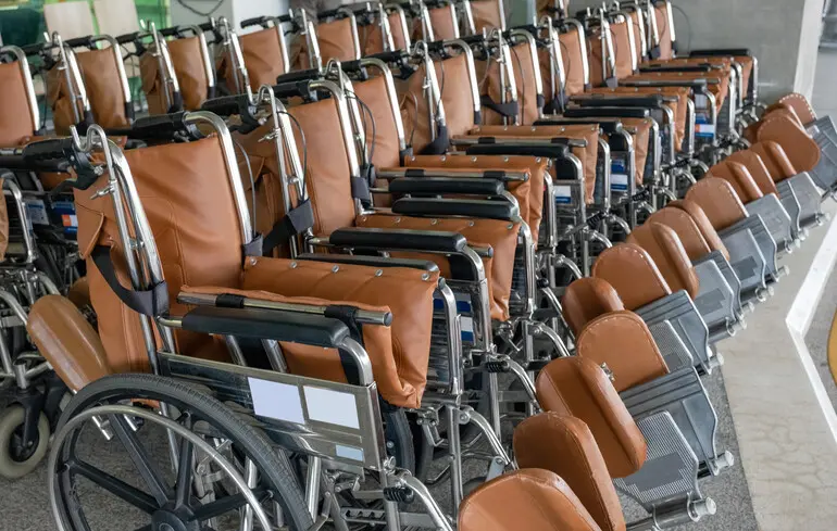 МОЗ скасувало майже 800 випадків про інвалідність посадовців