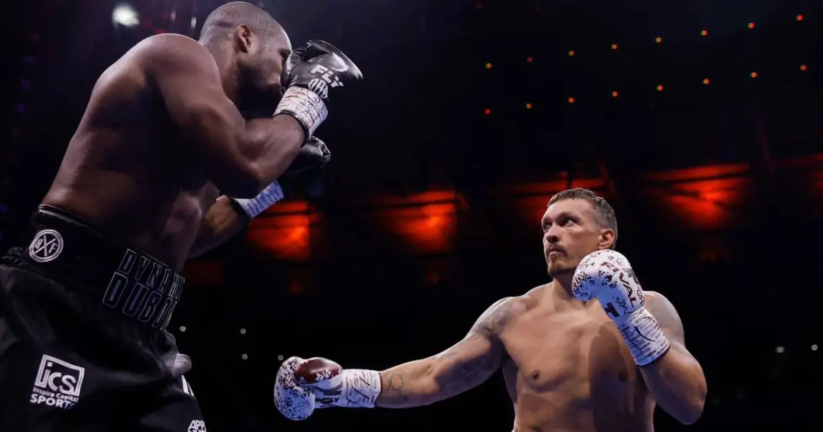 Олександр Усик став першим абсолютним чемпіоном світу у надважкій вазі