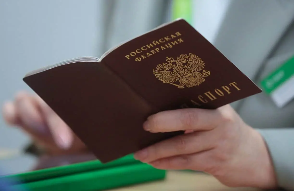 Латвія не визнаватиме небіометричні паспорти громадян РФ для в’їзду в країну