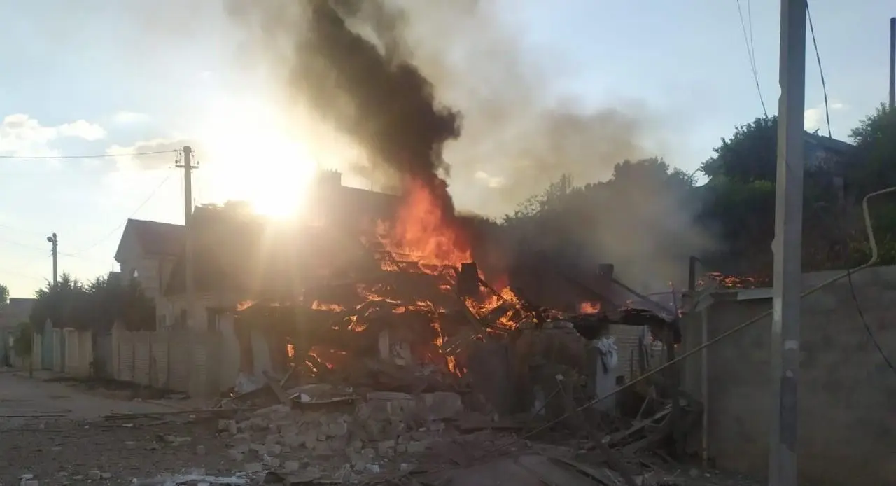 Одна людина загинула, п’ятеро поранені: Херсонщину обстріляли з артилерії, авіації та дронів