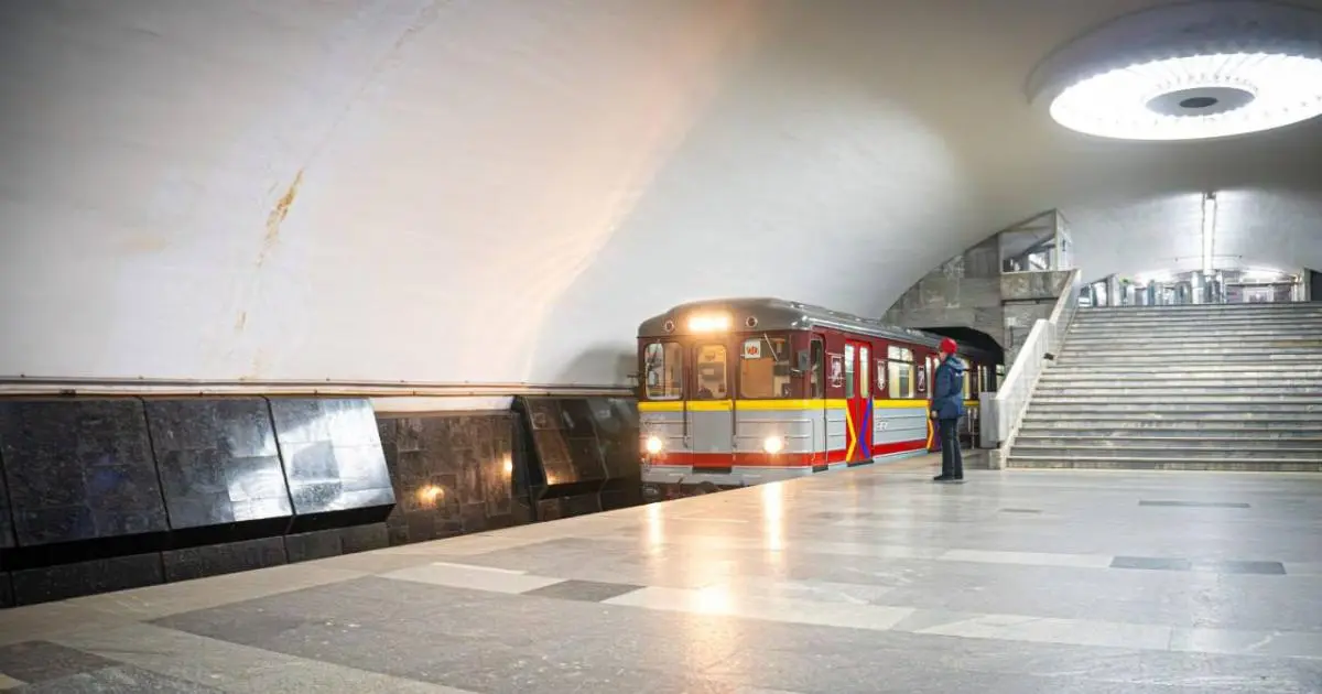 Метро у Харкові буде працювати довше