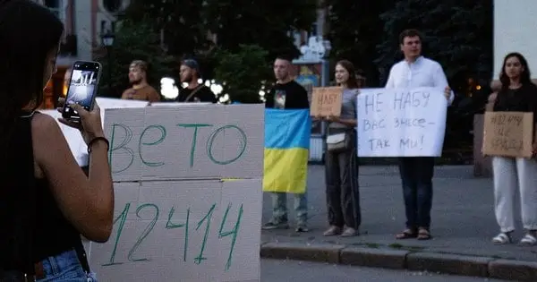 Україна втратить 23 млрд доларів через закон про обмеження для НАБУ і САП