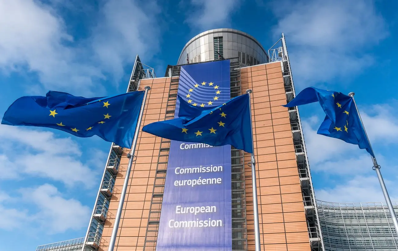 Єврокомісія готує схему передачі 200 млрд євро російських активів для України - ЗМІ