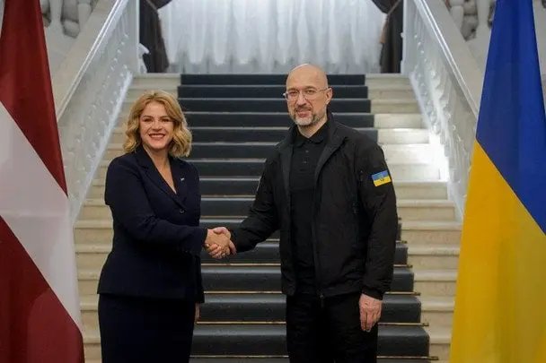 Латвія передала Україні велику партію бронетехніки: скільки ще готують
