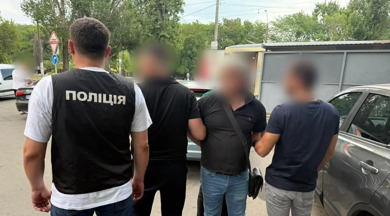 1500 долларов за дозвіл на торгівлю біля моря: в Одесі посадовець погорів на хабарі