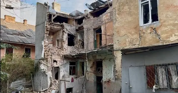 Зруйнований внаслідок атаки будинок на вул. Олени Степанівни не підлягає відновленню