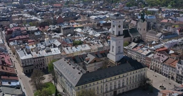 Червень з дощами: яка буде погода на початку літа у Львові та області