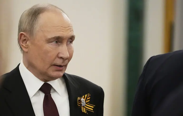 Росіяни розповіли, як гелікоптер з Путіним опинився "в епіцентрі атаки безпілотників"