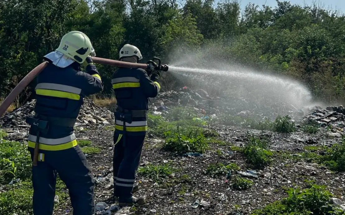 Чоловік намагався загасити пожежу в гаражі і отримав опіки на Вінниччині