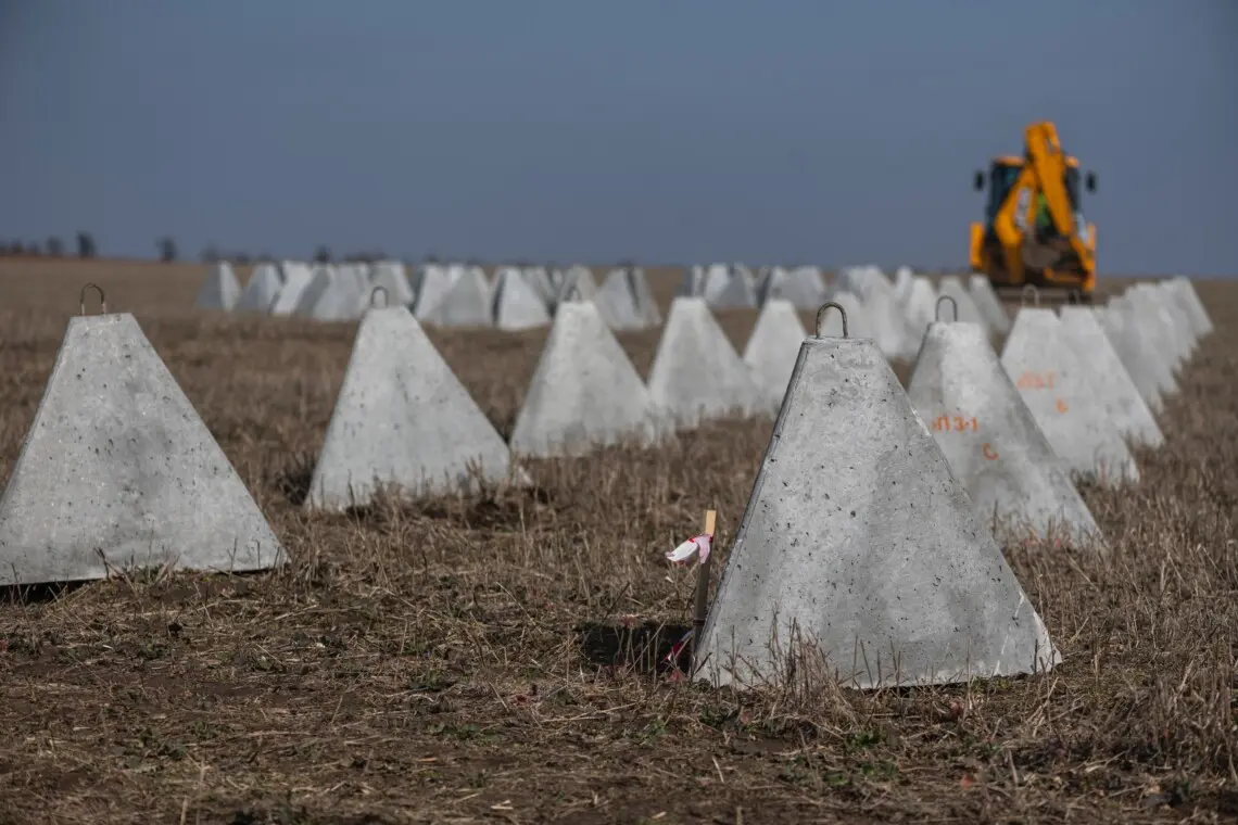 Экс-зама мэра Харькова подозревают в присвоении 5 млн грн на строительстве фортификаций