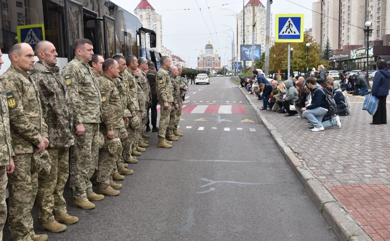 У столиці попрощалися з загиблим захисником Олександром Громовцем