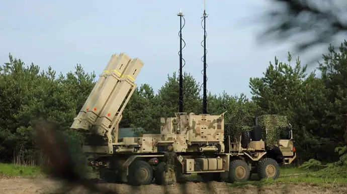 Новий контракт на IRIS-T для України та ракети до них складає 2,2 млрд євро – Умєров