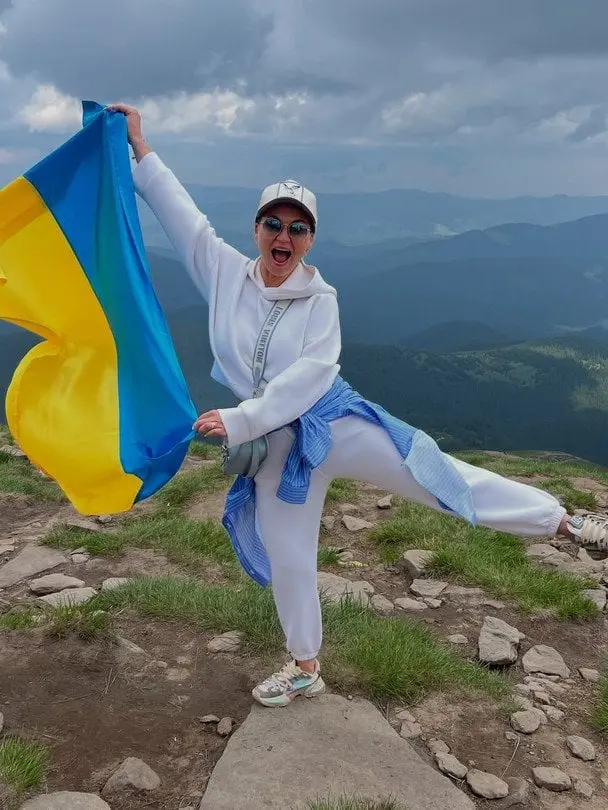 Анна Саліванчук підкорила Говерлу та показала фото з вершини гори