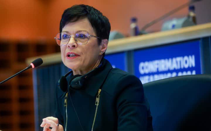 Євркомісарка на тлі нічної атаки РФ заявила про "стратегічну необхідність" вступу України в ЄС