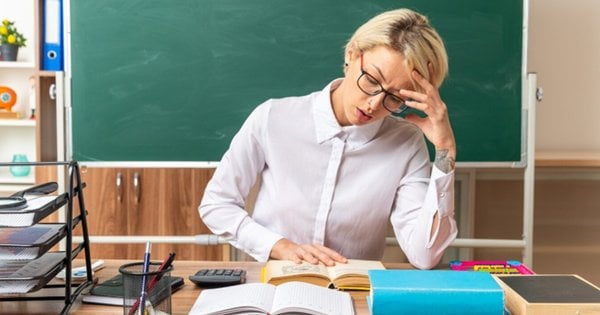 Втома від дітей і забагато роботи: як вчителям впоратись із професійним вигоранням
