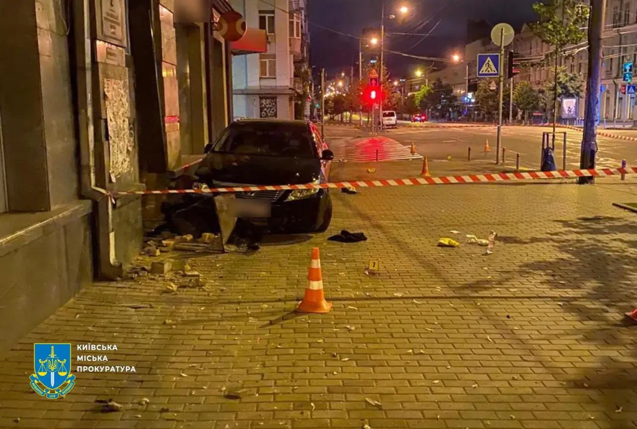 Працівнику прокуратури, який п’яним вчинив смертельну ДТП в Києві, повідомлено про підозру