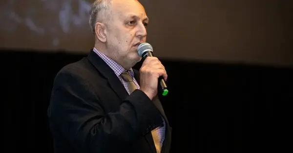 Поліція вважає, що журналіст Юрій Макаров поранив ножем себе сам