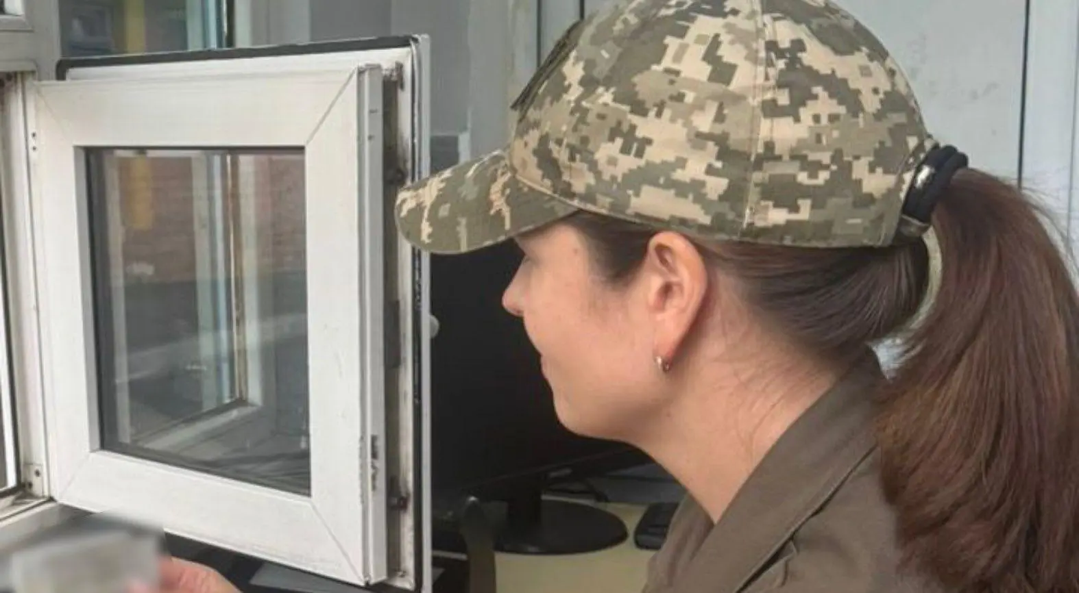 Мешканець Одещини хотів виїхати до Молдови з тещею та спробував підкупити прикордонника