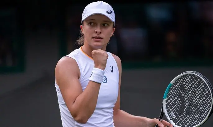 Ига Швёнтек вошла в топ-3 по количеству призовых в истории WTA