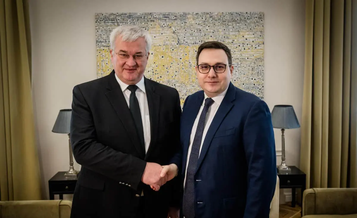 Глава МЗС Чехії нагадав Києву про важливість реформ, зокрема антикорупційної