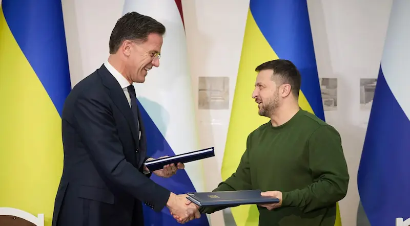 ЗМІ: Зеленського запросили на саміт НАТО у Гаазі