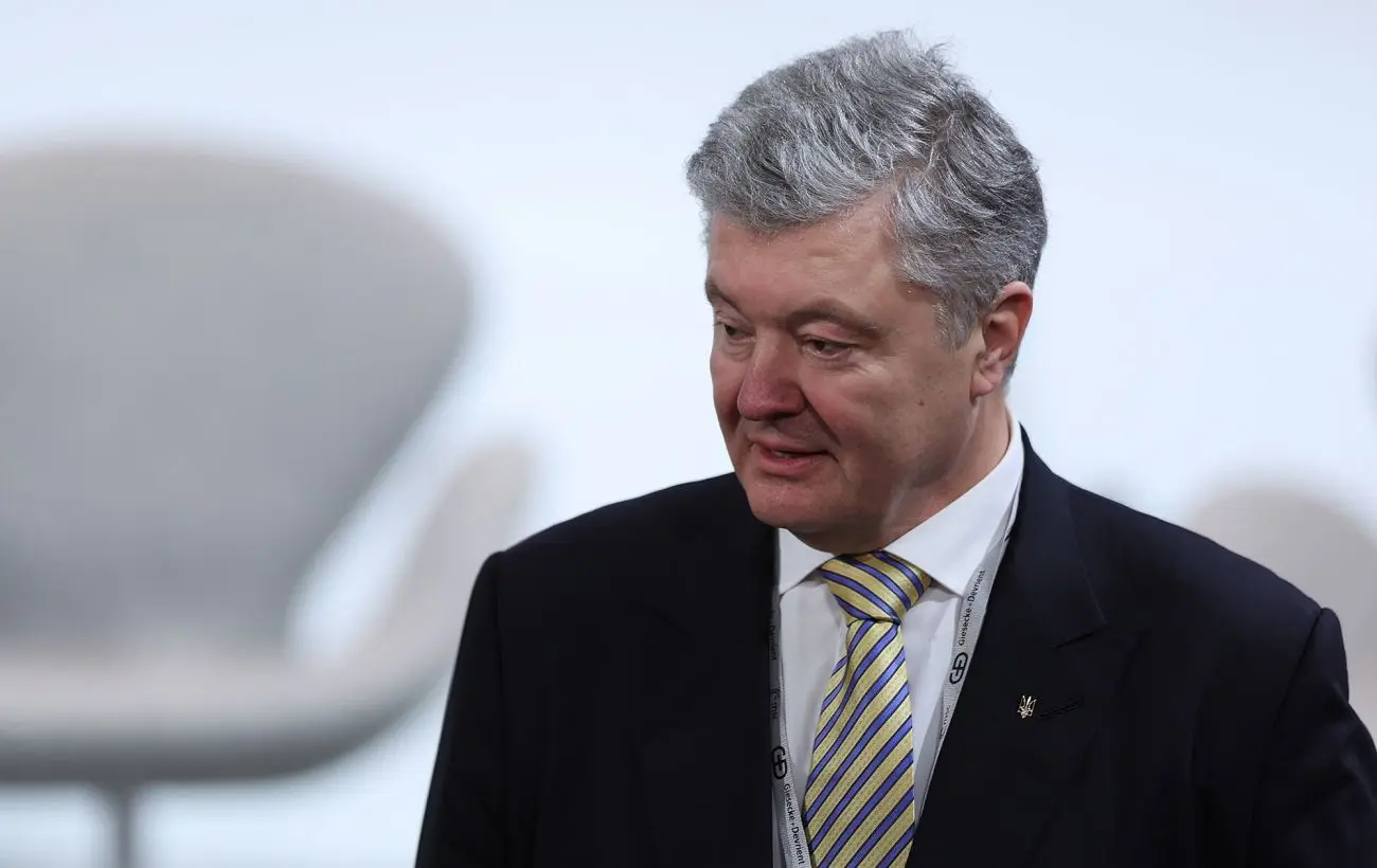 Слідство розкрило схему передачі 38 млн євро з Москви Порошенку через оточення Медведчука: що відомо