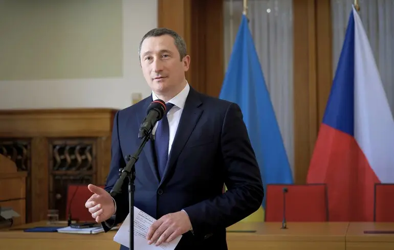 НАБУ та САП запросили міністра Чернишова на вручення підозри 23 червня — Железняк