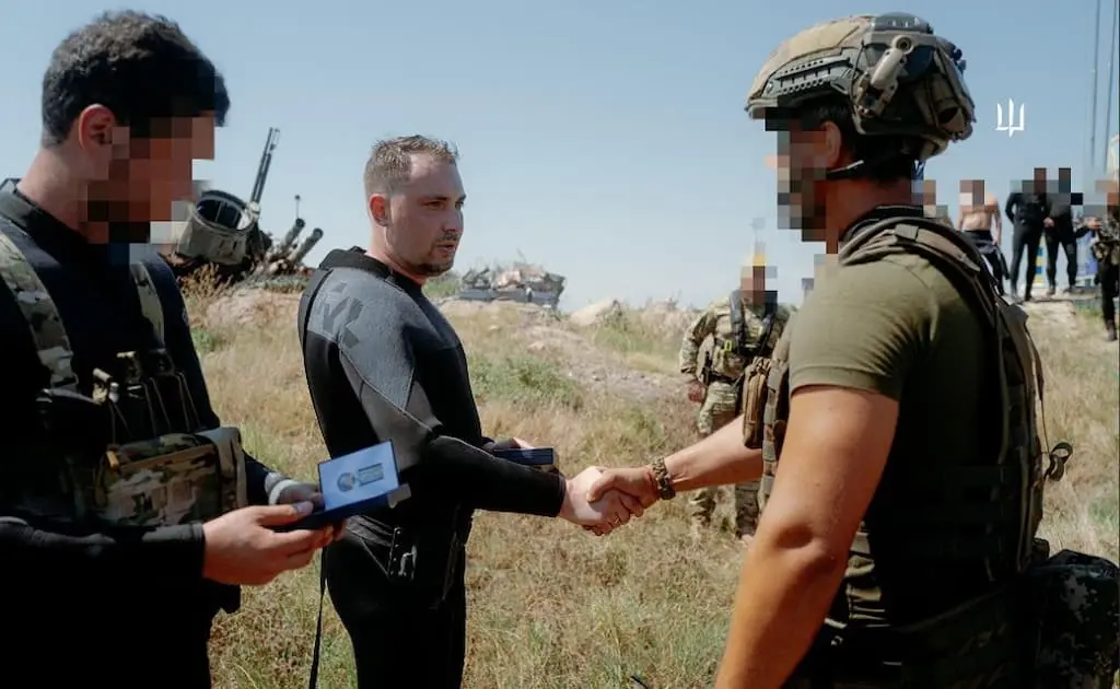 Буданов перевірив позиції бійців ГУР на Зміїному та вишках Бойка