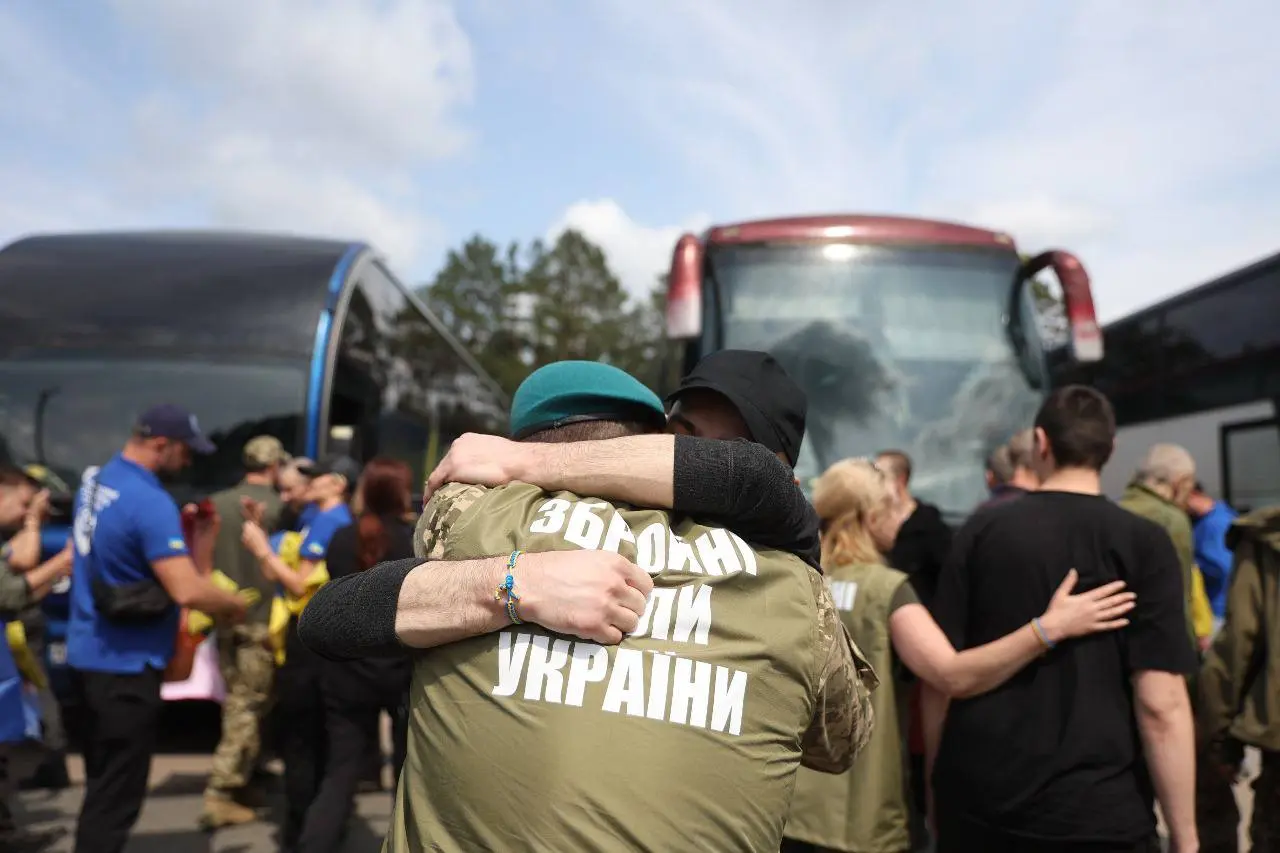 Четвертий обмін за тиждень: повернулись і захисники, які воювали на Харківщині