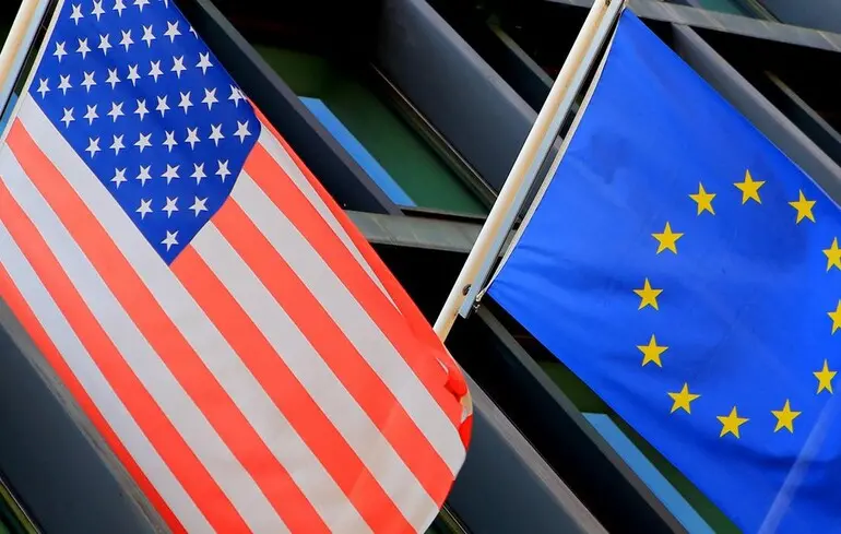 ЄС розраховує на продовження торговельних переговорів з США після дедлайну Трампа — Bloomberg
