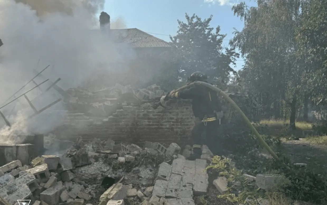 У Степногірську на Запоріжжі з-під завалів будинку дістали тіла двох вбитих обстрілом рф
