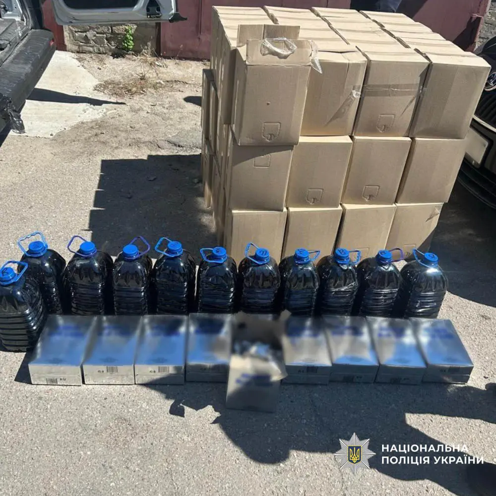 У Лозовій на Харківщині поліція вилучила контрафакт на 1 мільйон гривень