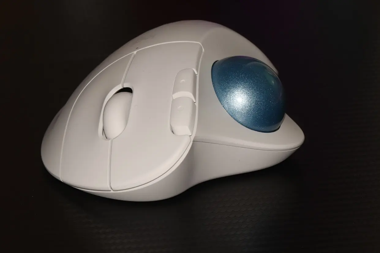 Logitech Ergo M575 – бездротова мишка з трекболом