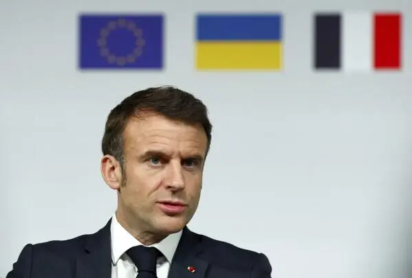 Макрон закликав до участі України та Європи у мирному врегулюванні